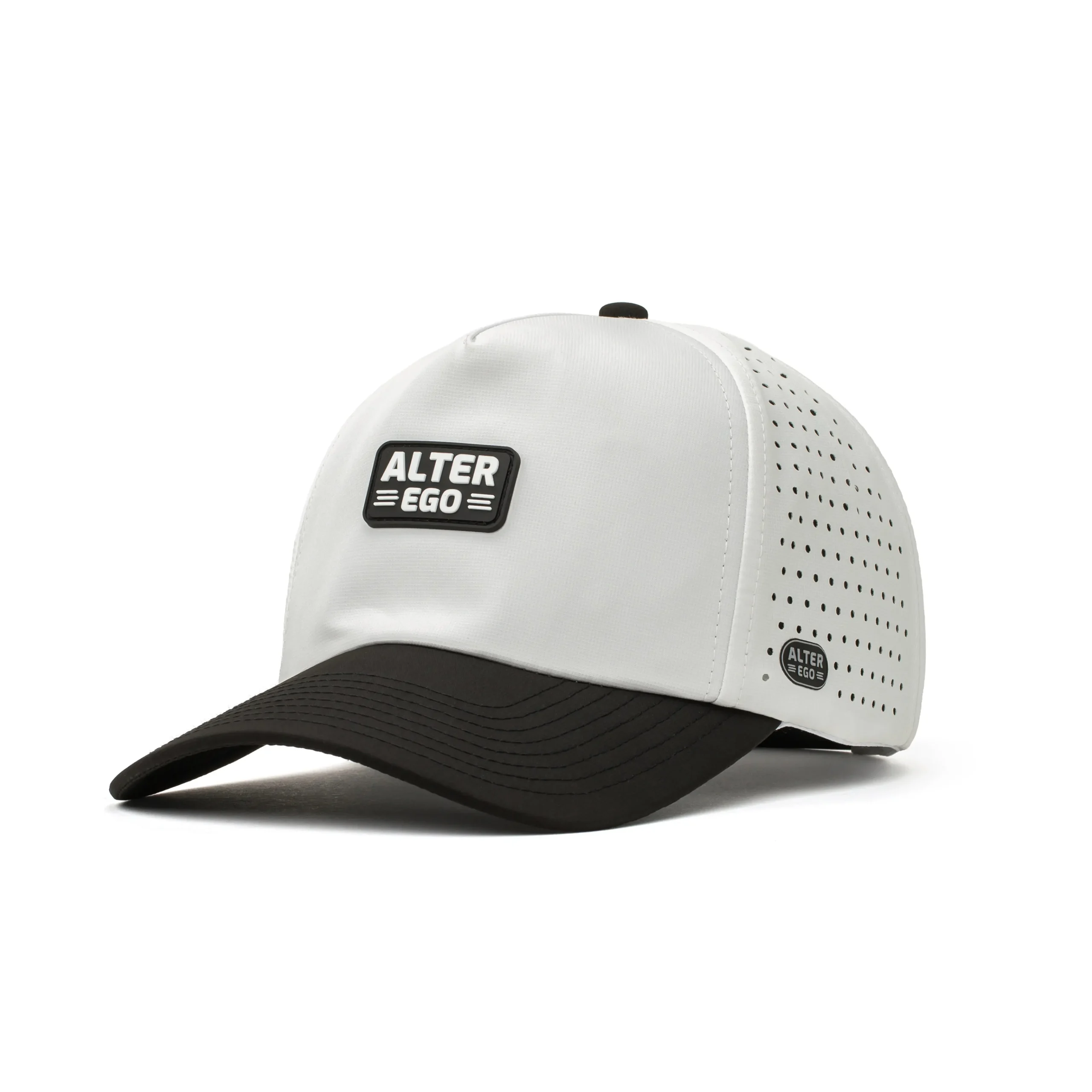 traveler-splash-black-amp-whit-WTKfgFcj-5.webp Traveler FitLaid-Back Style For Any Adventure|UNTUCKit Traveler Splash Black & White Signature