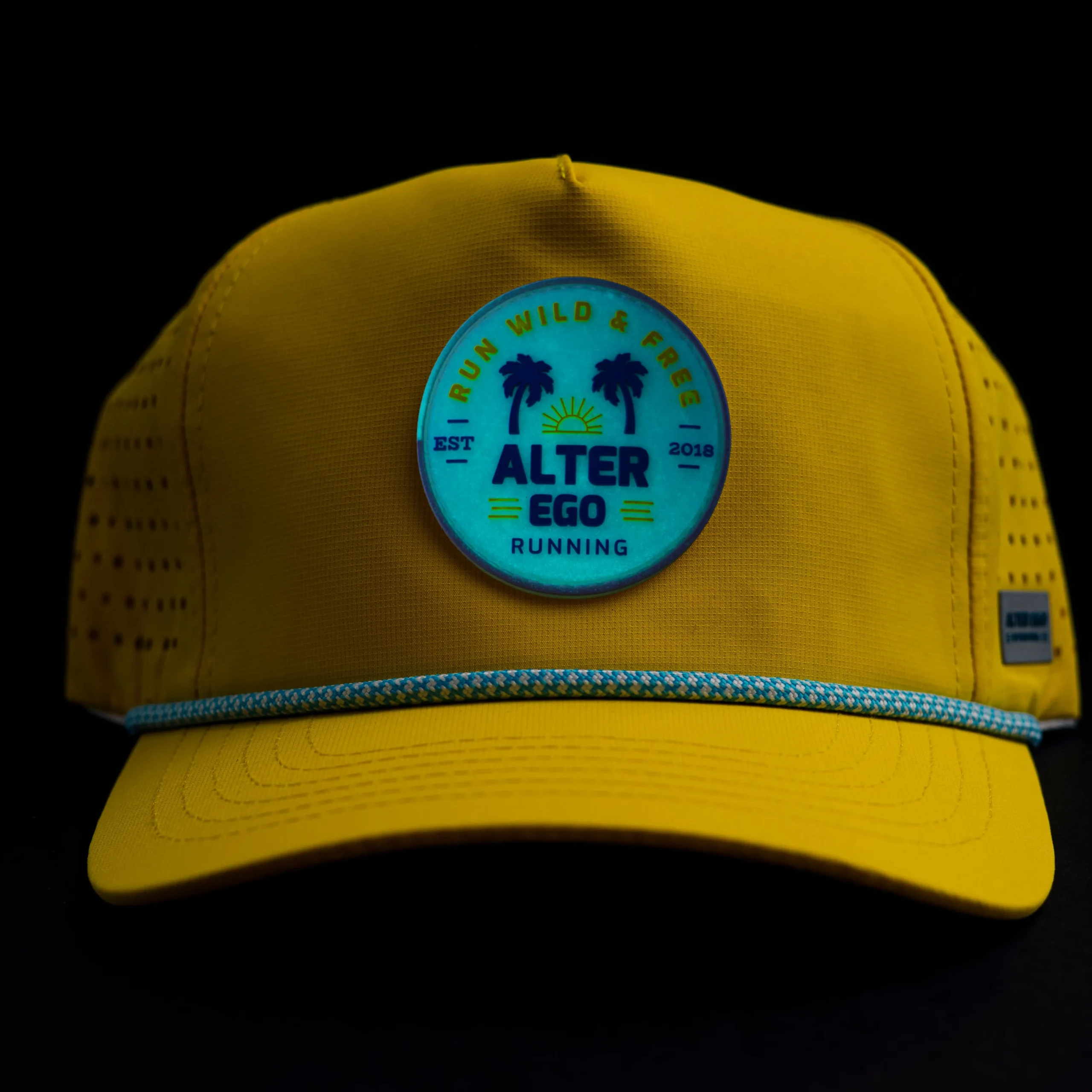 traveler-splash-electric-yello-ZREytmeH-5.webp Traveler FitLaid-Back Style For Any Adventure|UNTUCKit Traveler Splash Electric Yellow