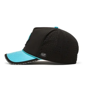 Traveler FitLaid-Back Style For Any Adventure|UNTUCKit Traveler Splash Icy Drip